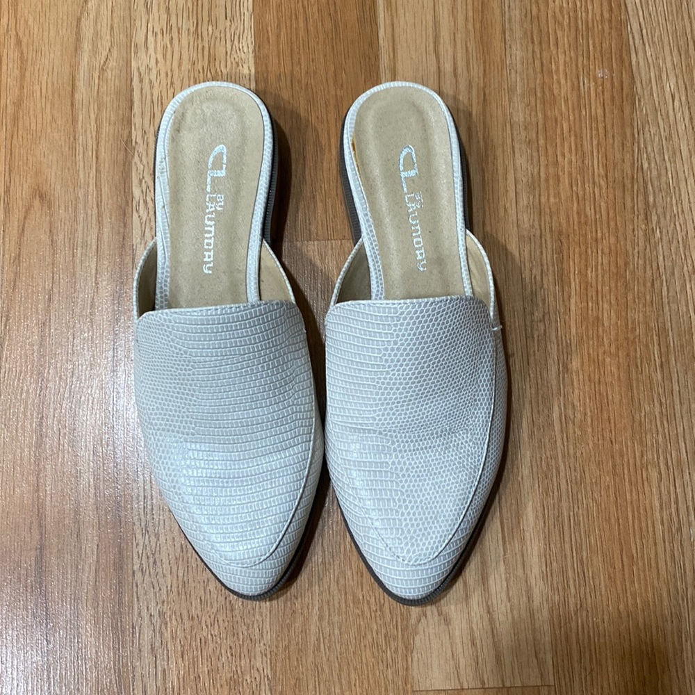 White mules